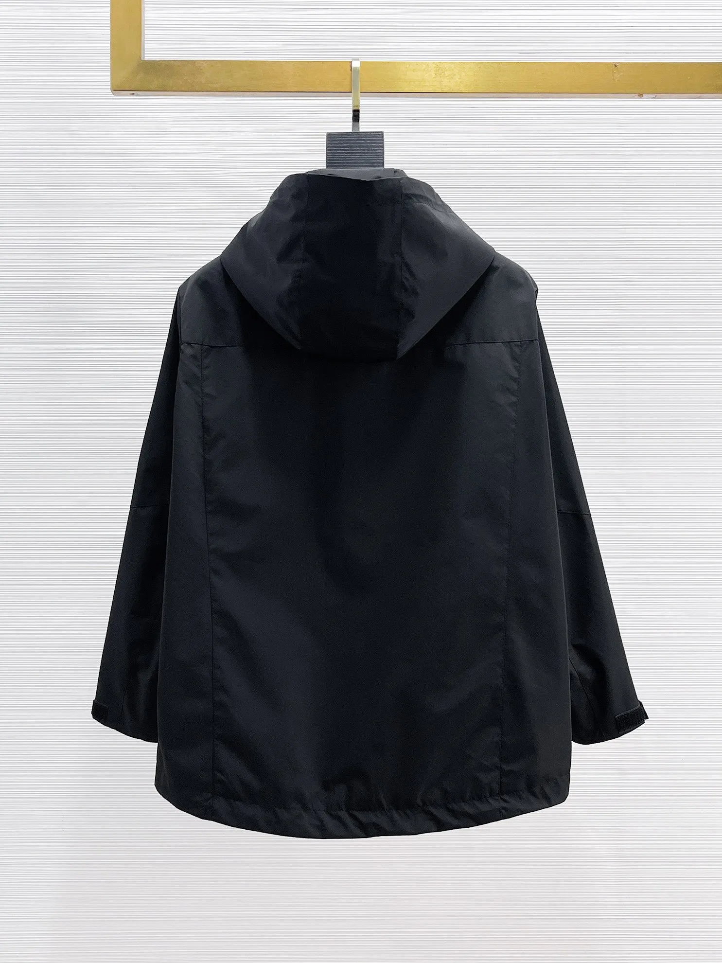 Same Style， ， 2026 New Arrival ， Original Premium Breathable ， ， ， Quality。 ， Sizes：M～3XL，
